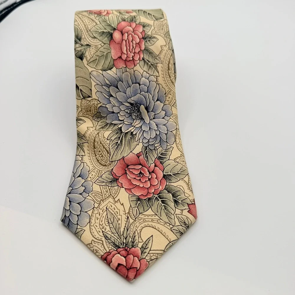 Vintage Lands' End Necktie Men's Cream Floral Silk Hand Sewn 58L